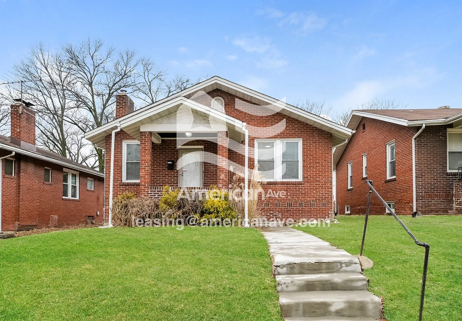 2 bed, 1.0 bath, 896 sqft, $1,124 — Photo 1