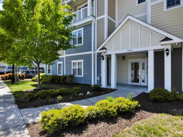 1016 Thoroughgood Way APT 307, Chesapeake, VA 23324