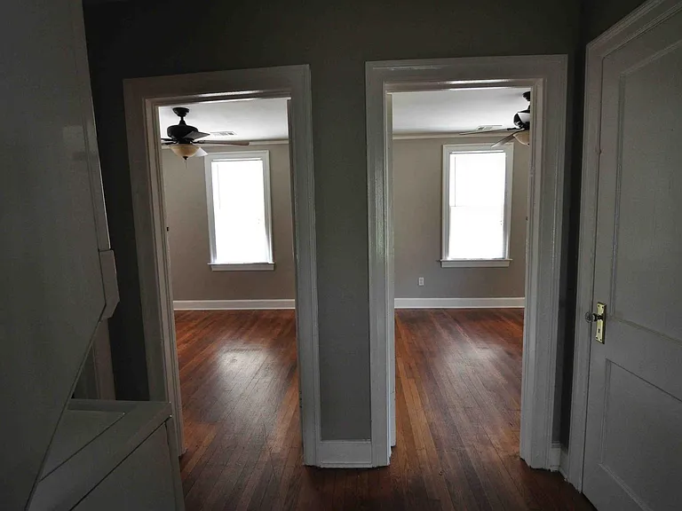 908 Hamilton Ct — Photo 4