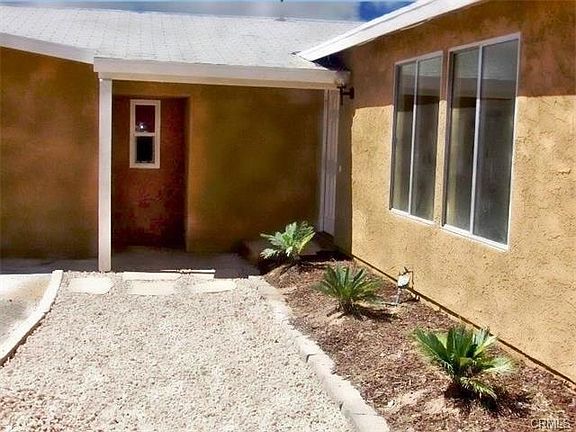 4th image of 6026 Abronia Ave