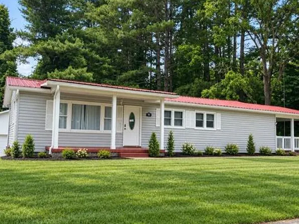 93 Valley View Cir, Waynesville, NC 28786