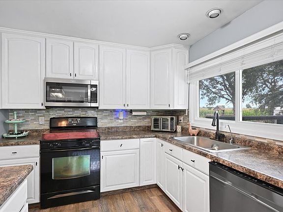 5th image of 2714 N 3853rd Rd
