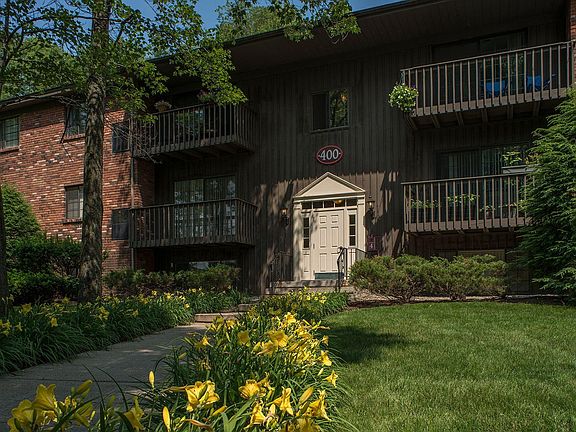 5th image of 800 Walnut Dr #F105ba070