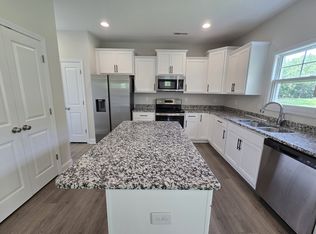 463 Jackson Pond Dr, Smithfield, NC 27577