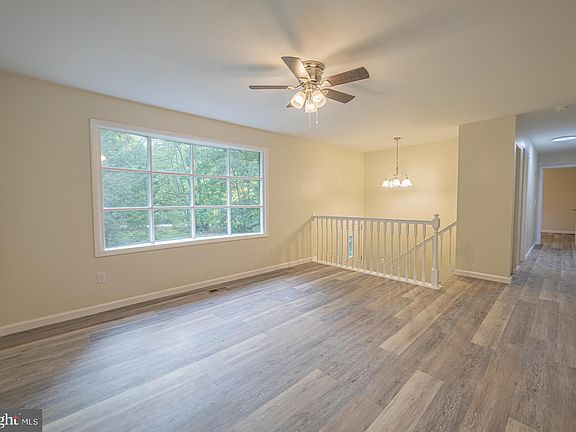 3rd image of 173 Shady Acres Ln