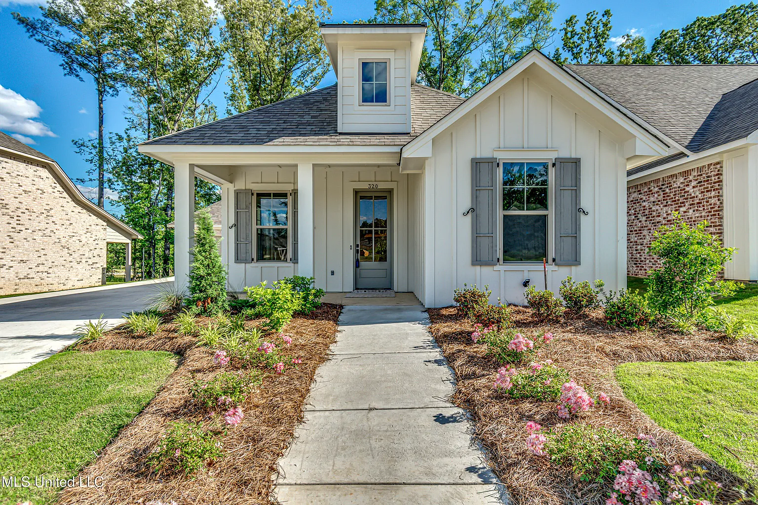 320 Celadon Way photo 1