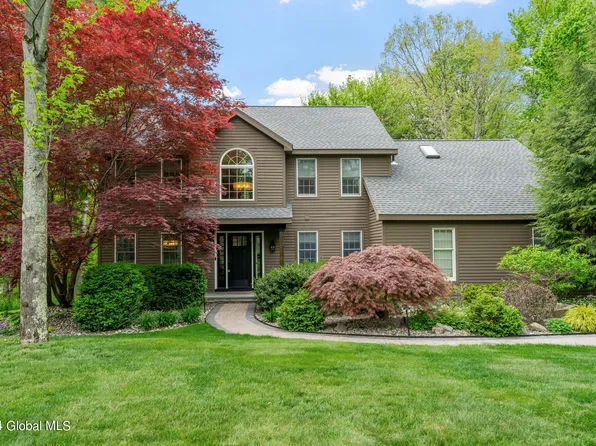 2736 Doelner Circle, Castleton, NY 12033