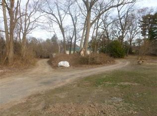 70 Bailey St, Agawam, MA 01001