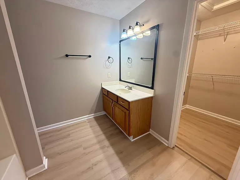 1196 Lacy Ln — Photo 16