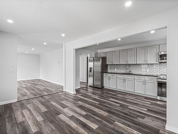 Dining room flowing into the kitchen. Open floor plan