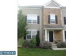 2nd image of 514 Goldenrod Ct