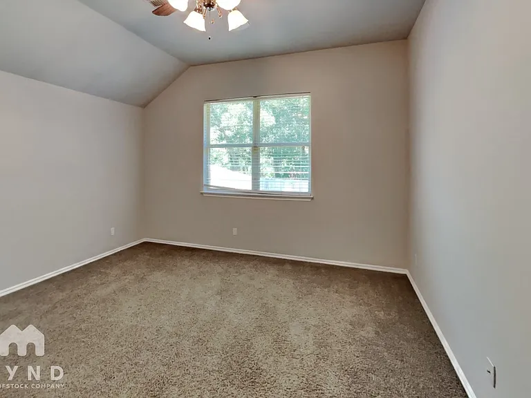3317 Wood Valley Rd — Photo 10