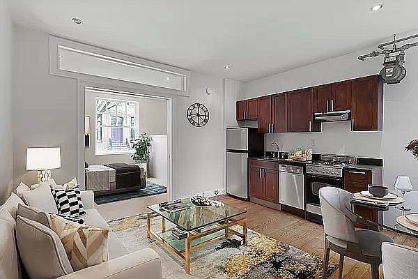 1st image of 207 W 11th St APT 1
