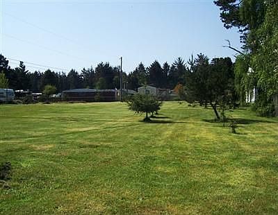 3rd image of 1520 225th Ln