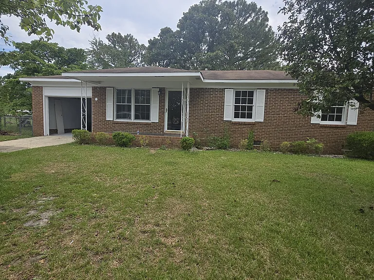 703 Zircon Ct — Photo 14