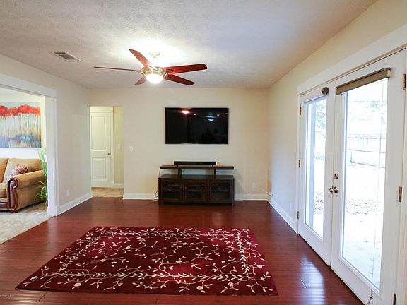 3rd image of 8216 Galaxie Dr