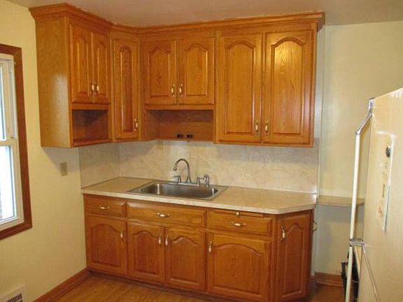 4th image of 2606 Grovewood Ave