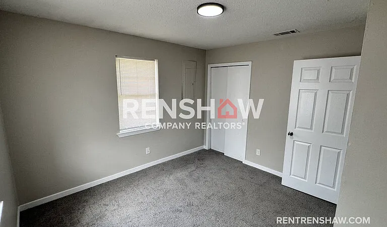 10 Navy Dr — Photo 12