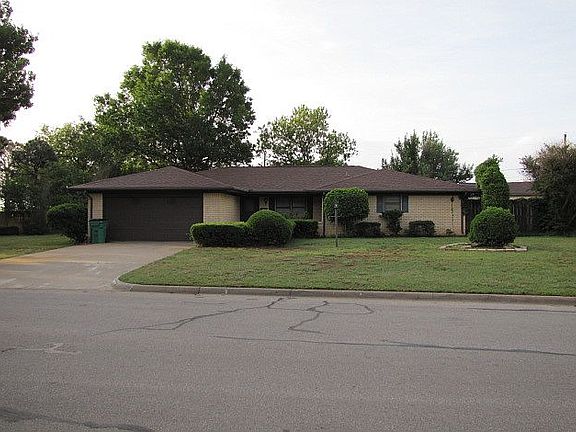 2nd image of 1023 Jan Lee Dr