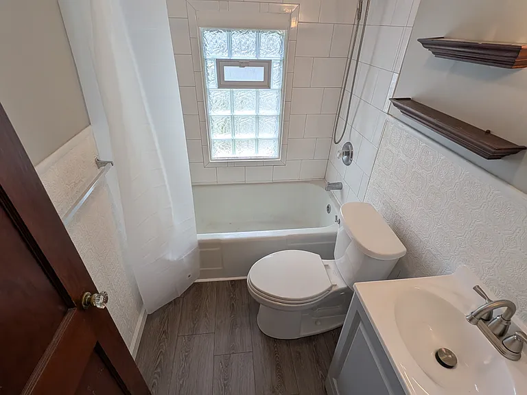 45 Hollywood Ave #2 — Photo 13