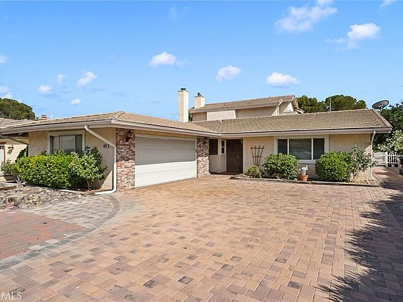 3rd image of 14991 Blue Grass Dr