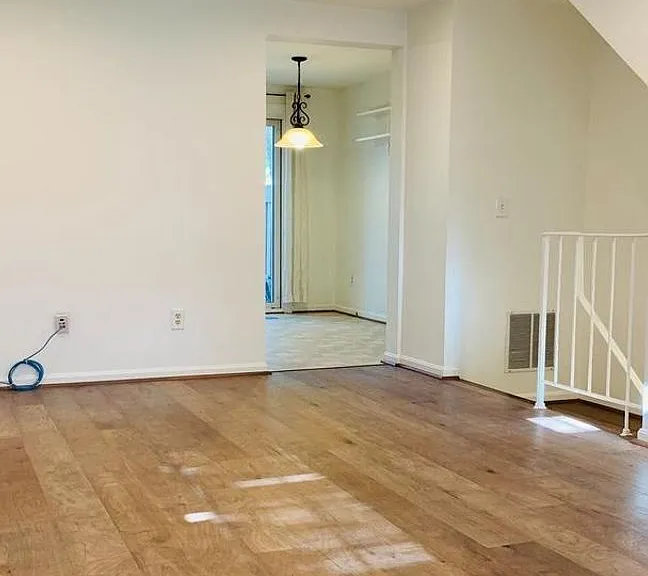 20520 Strath Haven Dr — Photo 5