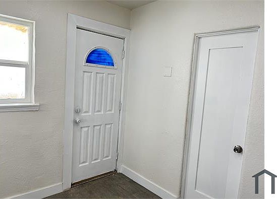 3rd image of 13251 Pinney St