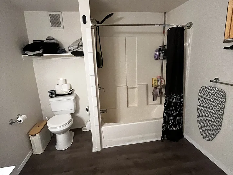 101 E Wood Ln — Photo 17