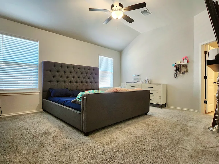 18600 Luna Dr — Photo 16