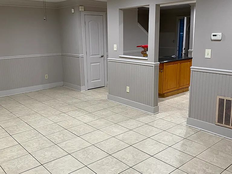 303 Country Club Dr — Photo 5