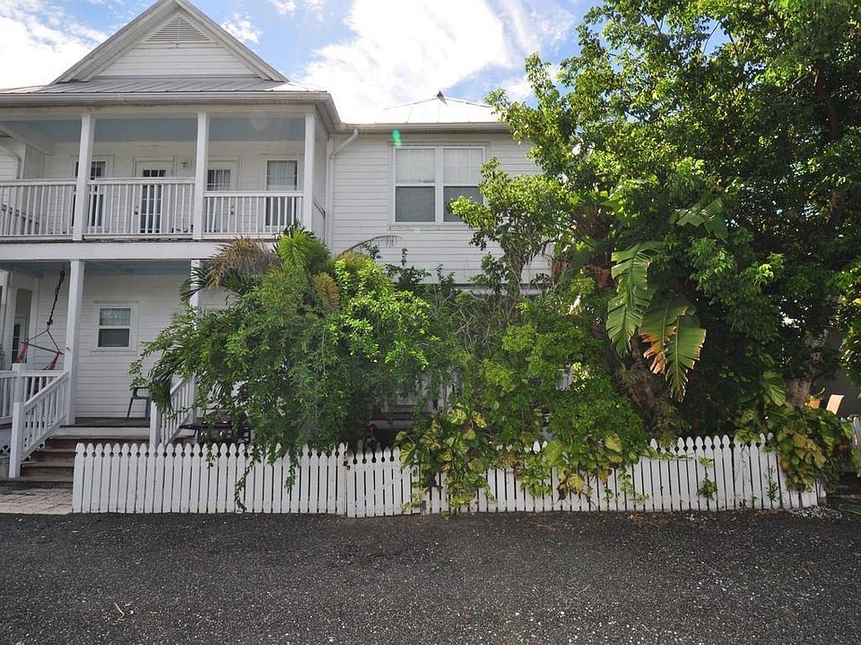 1st image of 3635 Louisa St