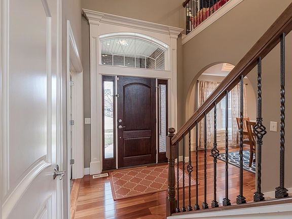 5th image of 2802 Degarmo Dr