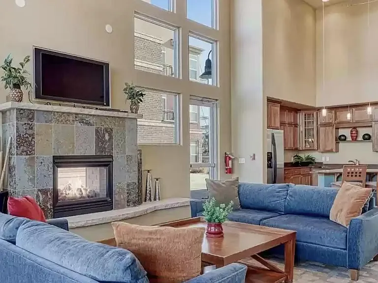 Community entertaining space (features a kitchen)