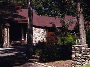 18 Merry Meet Cir, Fairfield, CT 06824