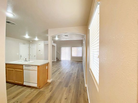 3rd image of 5281 Valencia Crest Ave