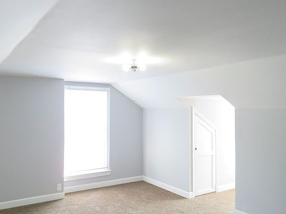 2nd image of 1612 Netherwood Ave