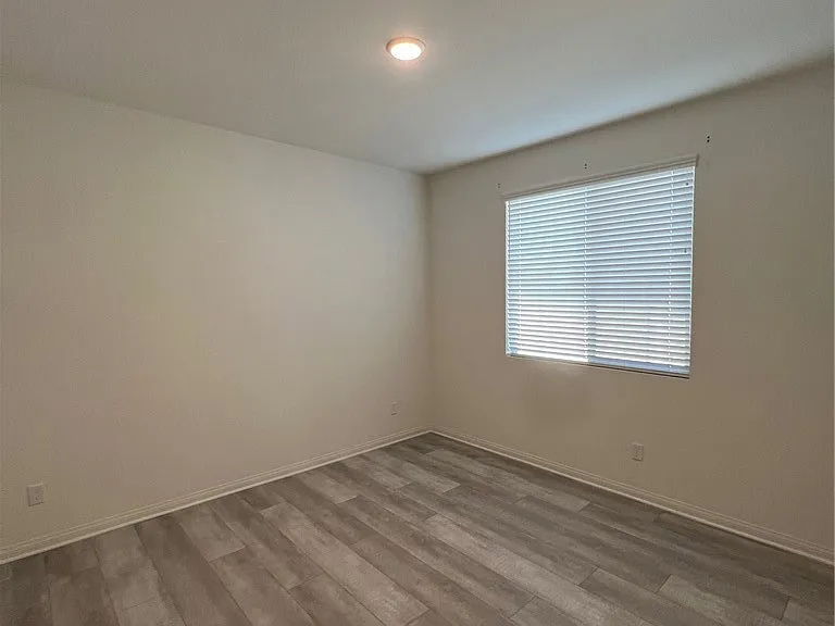 9413 Venetian Way — Photo 13