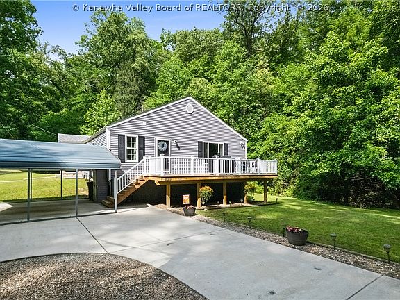 2nd image of 300 Dutch Rd