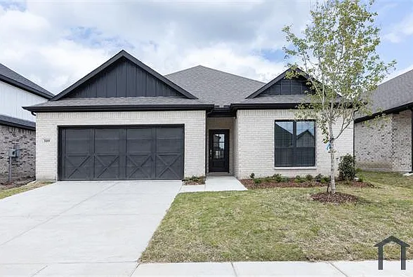 309 Braves Way — Photo 1