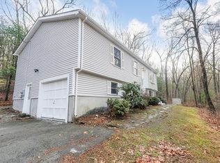 38 Town Farm Rd, Brookfield, MA 01506