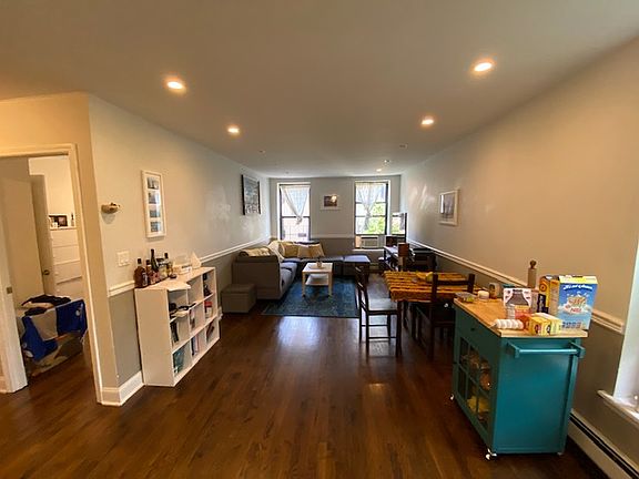 4th image of 654 Saint Marks Ave APT 2E