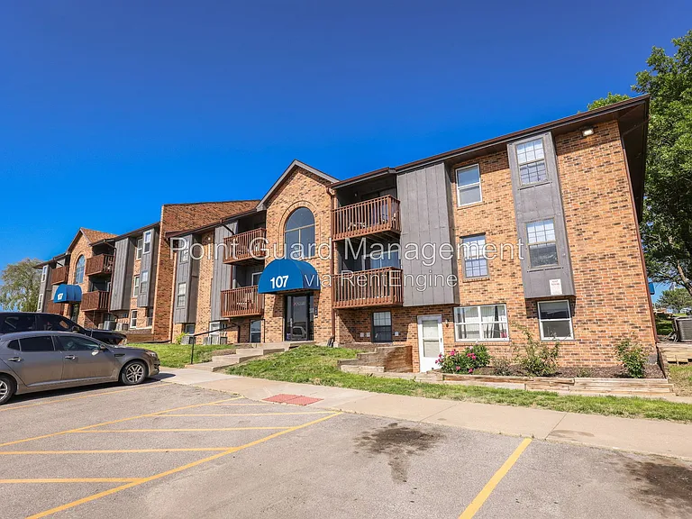 The Vincent Apartments — Photo 45