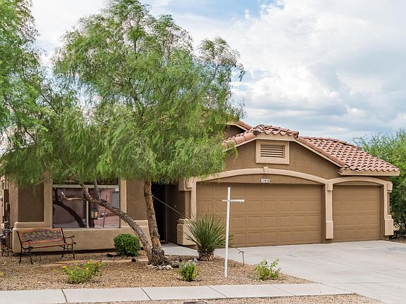 3rd image of 10826 S Lake Gambusi Dr