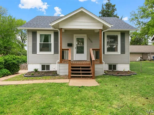 3535 Brown Rd, Saint Louis, MO 63114