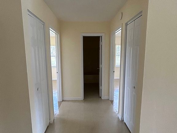 3rd image of 520 NW 12th Dr #1