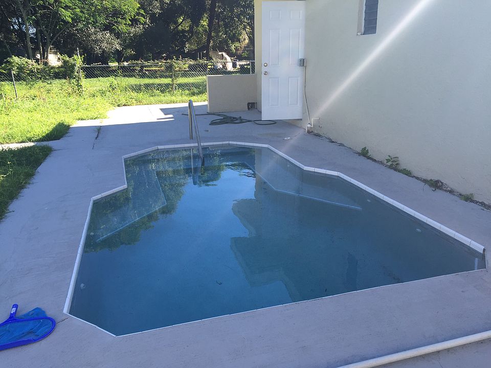 1st image of 483 Figuera Ave