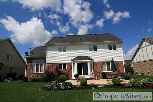 3rd image of 48550 Brittany Parc Dr