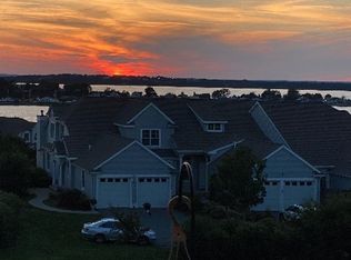 29 Cutter Ln, Tiverton, RI 02878