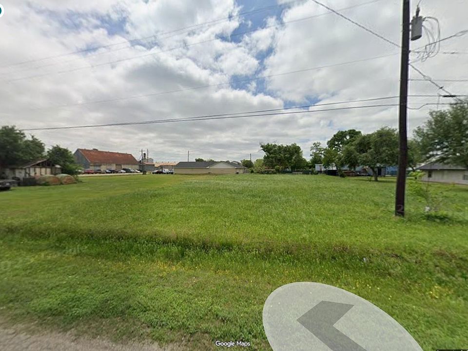 2nd image of 0 4th St