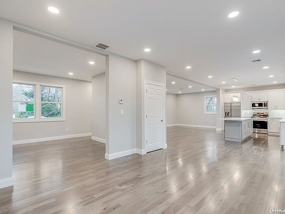 5th image of 49 Jerome St